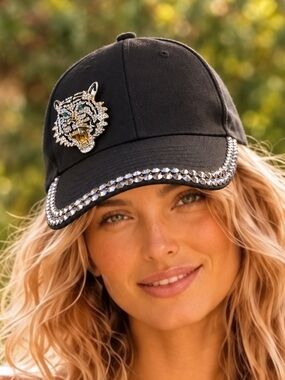 🧢 JAM Designs Rhinestone Tiger Statement Cap JAM-09